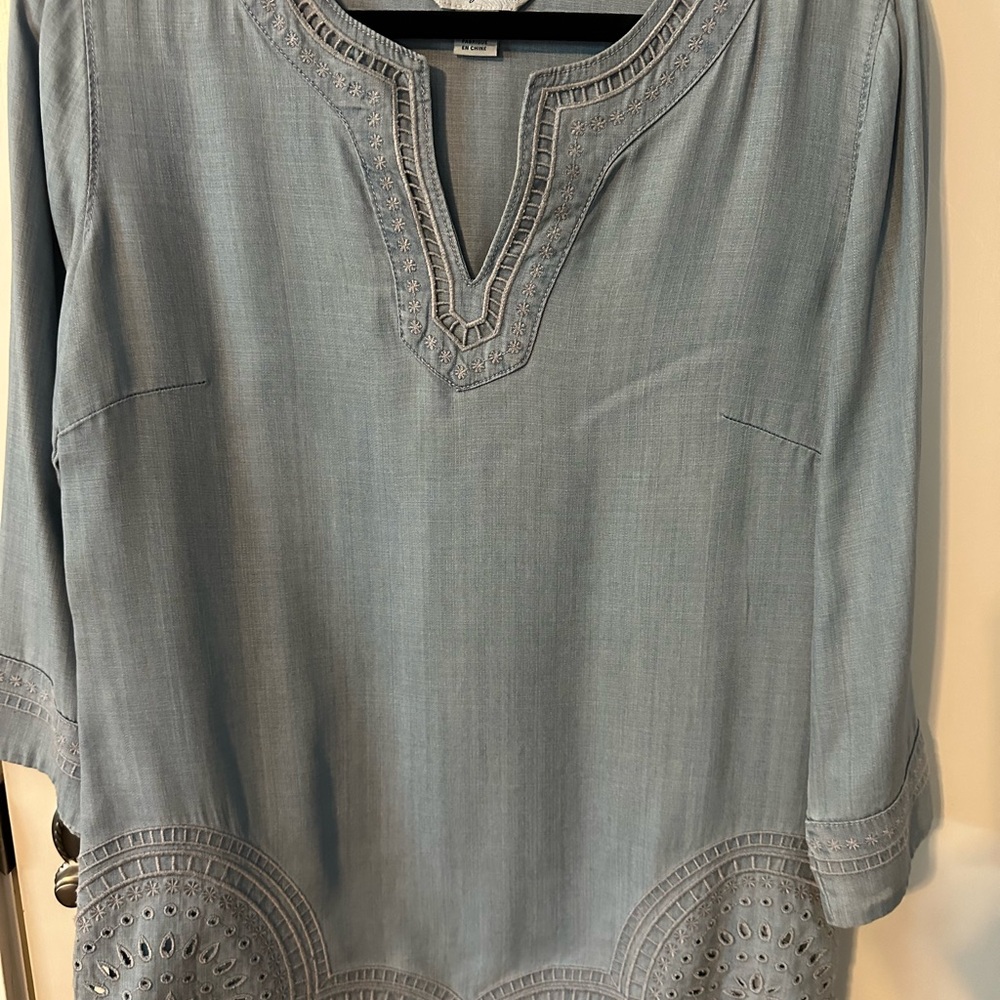 Tommy Bahama Blue Gray 3/4 Sleeve Embellished Tunic